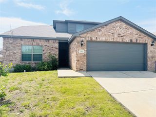 752 Saratoga Drive, Seagoville, TX 75159