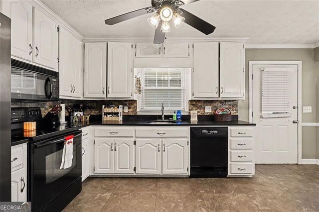 1490 HICKORY, Lilburn, GA 30047