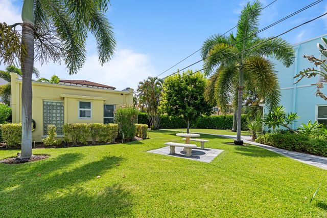90 SE 5th Avenue, Delray Beach, FL 33483