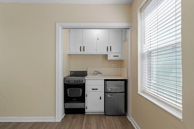 90 SE 5th Avenue, Delray Beach, FL 33483