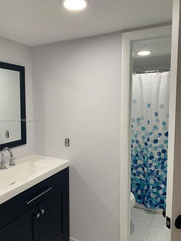 1990 Marseille Drive 206, Miami Beach, FL 33141