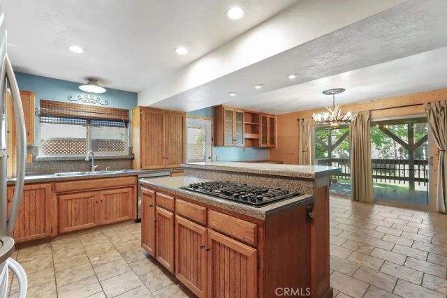 21645 Jobs Peak Road, Cedarpines Park, CA 92322
