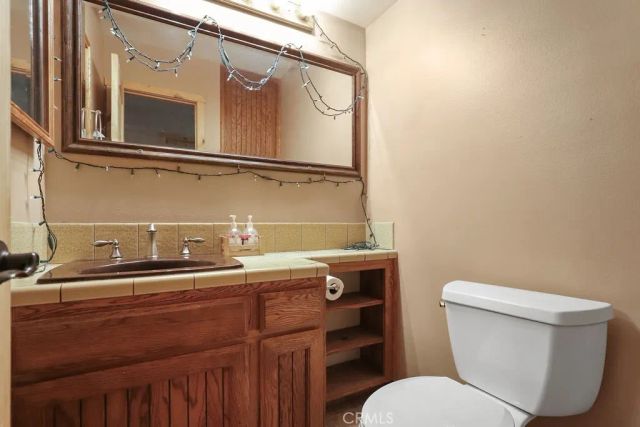 21645 Jobs Peak Road, Cedarpines Park, CA 92322