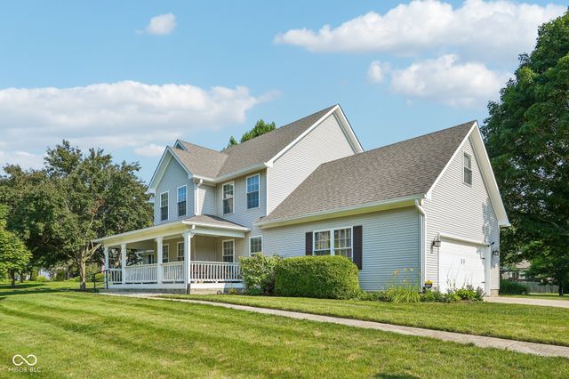 10515 Wildwood Drive, Zionsville, IN 46077