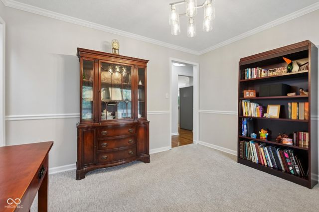 10515 Wildwood Drive, Zionsville, IN 46077