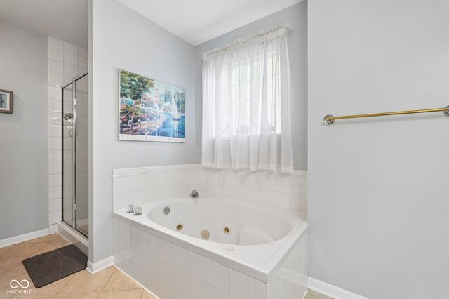 10515 Wildwood Drive, Zionsville, IN 46077