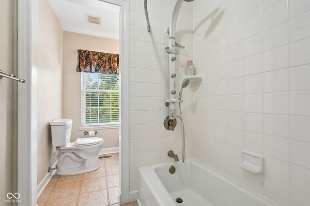 10515 Wildwood Drive, Zionsville, IN 46077