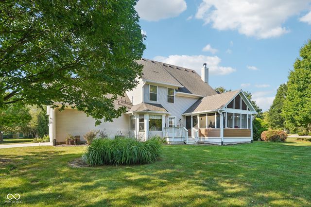 10515 Wildwood Drive, Zionsville, IN 46077