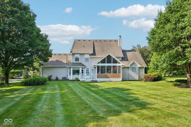 10515 Wildwood Drive, Zionsville, IN 46077