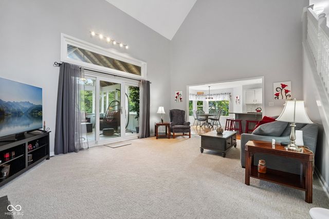 10515 Wildwood Drive, Zionsville, IN 46077