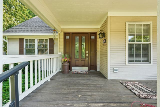 10515 Wildwood Drive, Zionsville, IN 46077