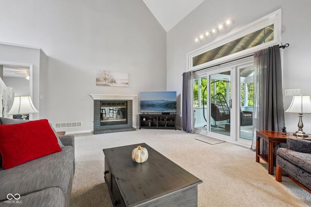 10515 Wildwood Drive, Zionsville, IN 46077