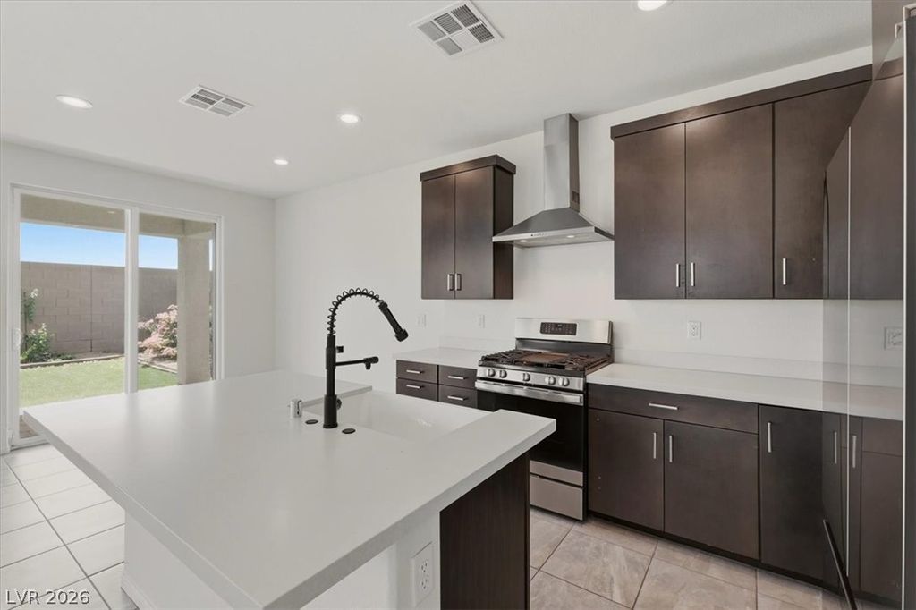 4423 Frias Falls Avenue, Las Vegas, NV 89141 — photo 5