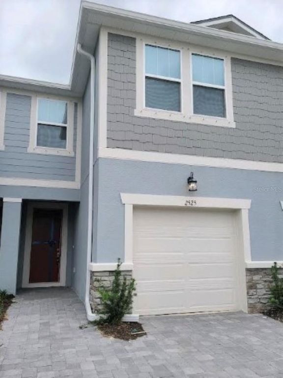 2525 ARBOR WIND DRIVE, Lutz, FL 33558