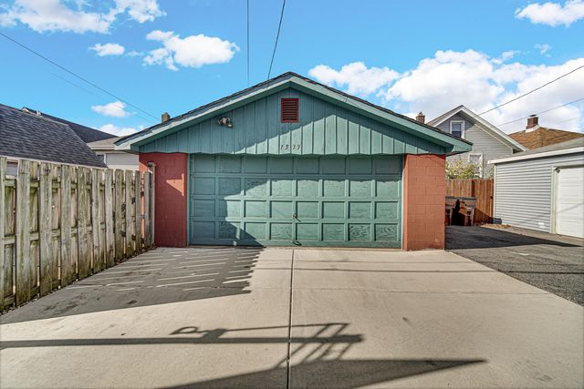 1539 Cleveland Avenue, Whiting, IN 46394