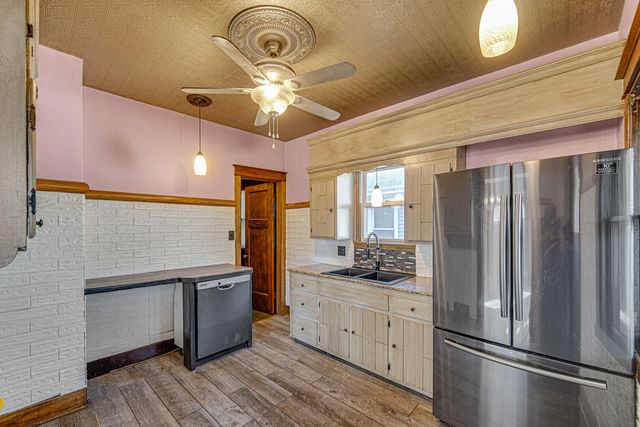 1539 Cleveland Avenue, Whiting, IN 46394