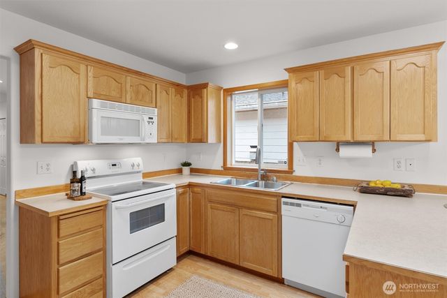 6032 52nd Avenue NE, Marysville, WA 98270