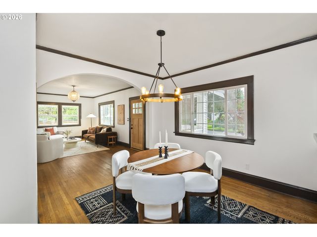 9304 N HODGE Ave, Portland, OR 97203