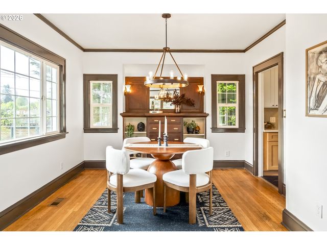 9304 N HODGE Ave, Portland, OR 97203