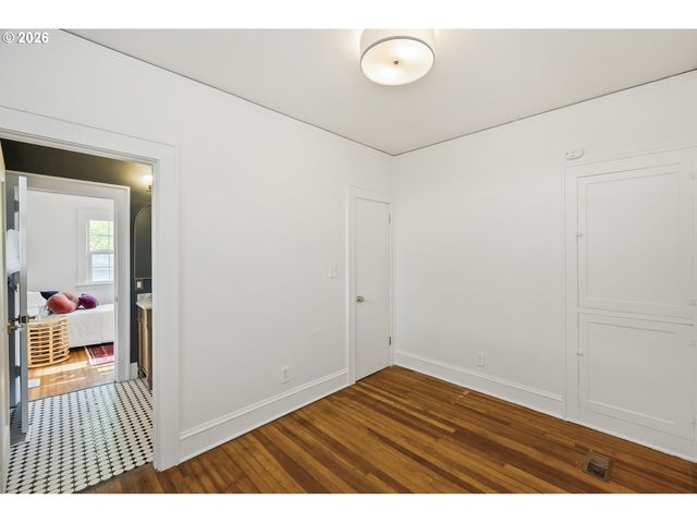 9304 N HODGE Ave, Portland, OR 97203