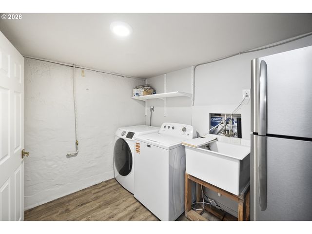 9304 N HODGE Ave, Portland, OR 97203