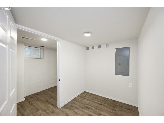 9304 N HODGE Ave, Portland, OR 97203