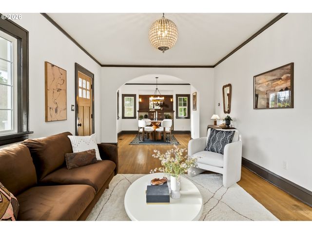 9304 N HODGE Ave, Portland, OR 97203