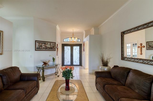 15959 SW 6th St, Pembroke Pines, FL 33027