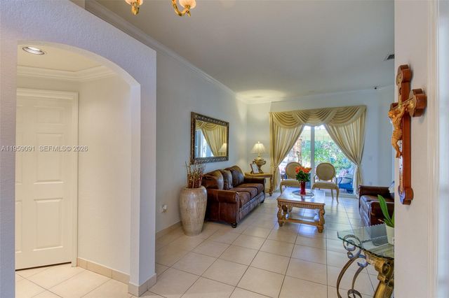 15959 SW 6th St, Pembroke Pines, FL 33027