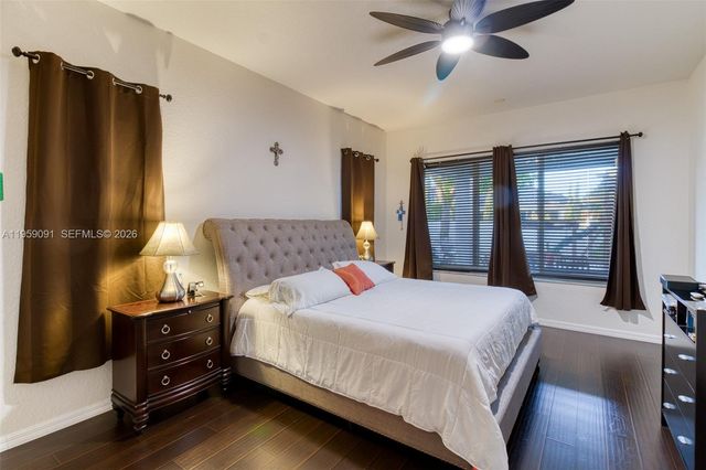 15959 SW 6th St, Pembroke Pines, FL 33027