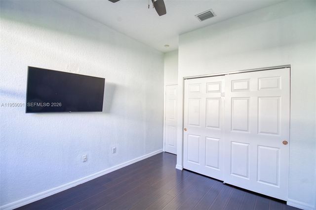 15959 SW 6th St, Pembroke Pines, FL 33027