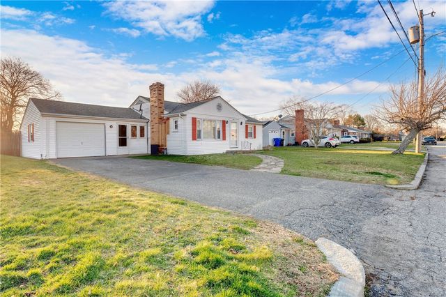 92 Weeden Avenue, East Providence, RI 02916