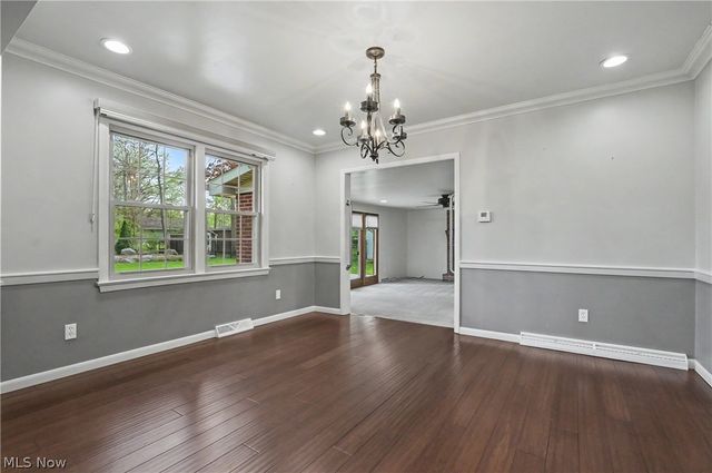 295 Sleepy Hollow Drive, Canfield, OH 44406