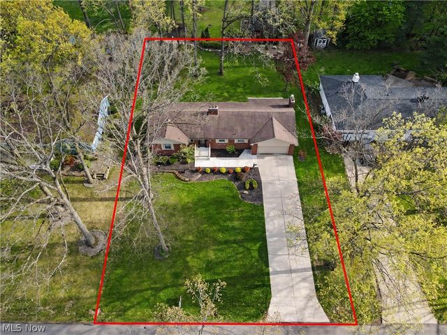 295 Sleepy Hollow Drive, Canfield, OH 44406