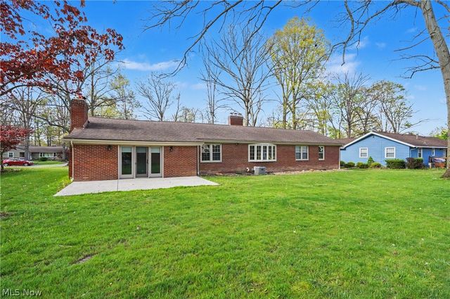 295 Sleepy Hollow Drive, Canfield, OH 44406