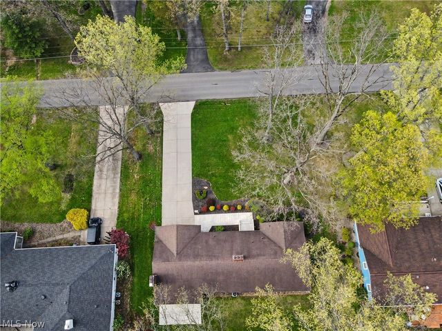 295 Sleepy Hollow Drive, Canfield, OH 44406