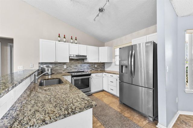 3262 COURTLAND BOULEVARD, Deltona, FL 32738