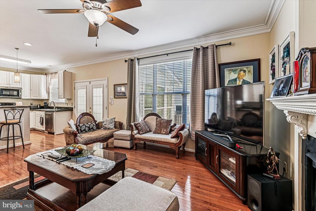 Image 27 of property listing at 910 WAGNER FARM CT, Millersville, MD 21108