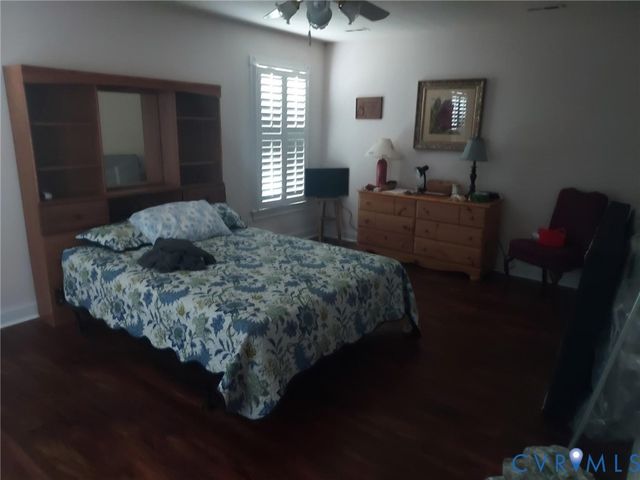411 Stone Hearth Ct, Hopewell, VA 23860