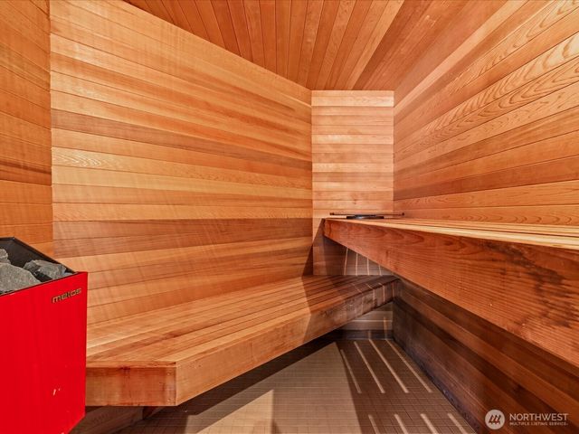 5622 39th Avenue W, Seattle, WA 98199