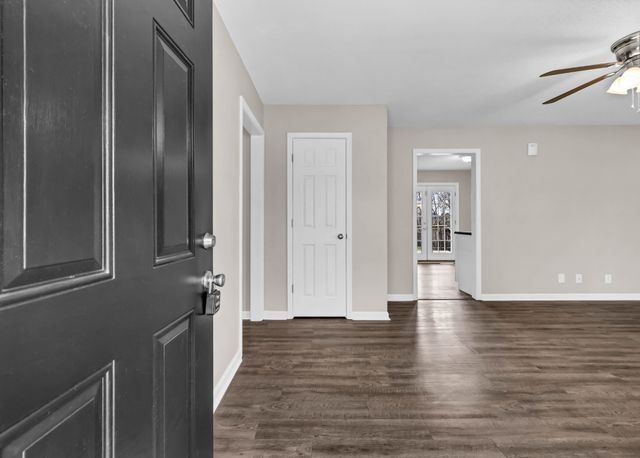 181 Stephanie Dr, Clarksville, TN 37042