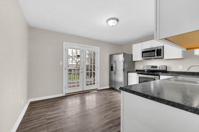 181 Stephanie Dr, Clarksville, TN 37042