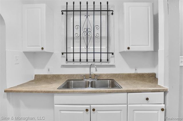 19169 Algonac Street, Detroit, MI 48234