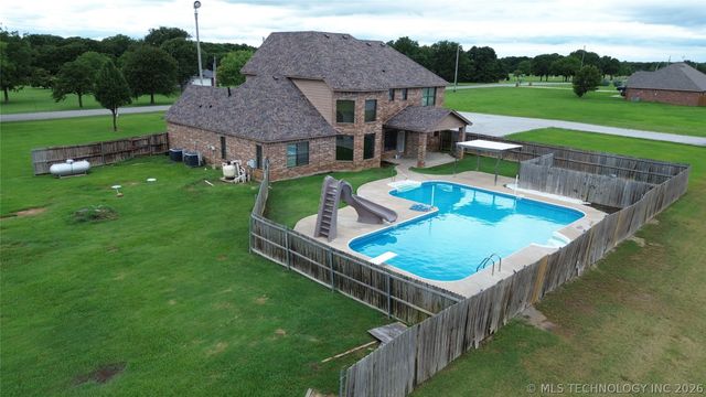 22 Covington, Lone Grove, OK 73401