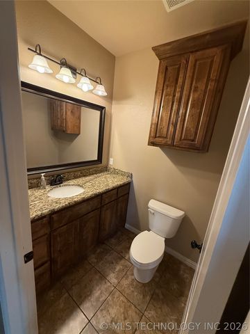 22 Covington, Lone Grove, OK 73401
