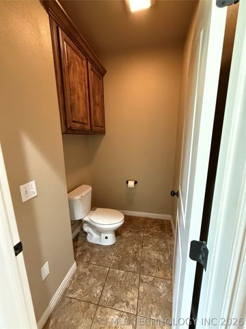22 Covington, Lone Grove, OK 73401