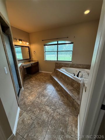 22 Covington, Lone Grove, OK 73401