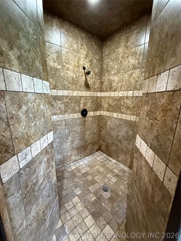 22 Covington, Lone Grove, OK 73401