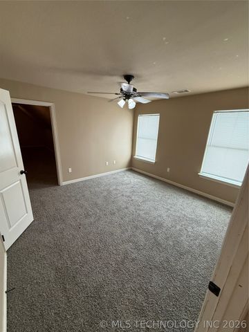 22 Covington, Lone Grove, OK 73401