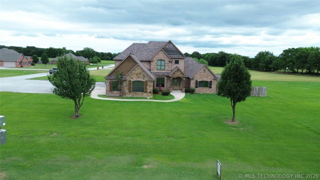 22 Covington, Lone Grove, OK 73401